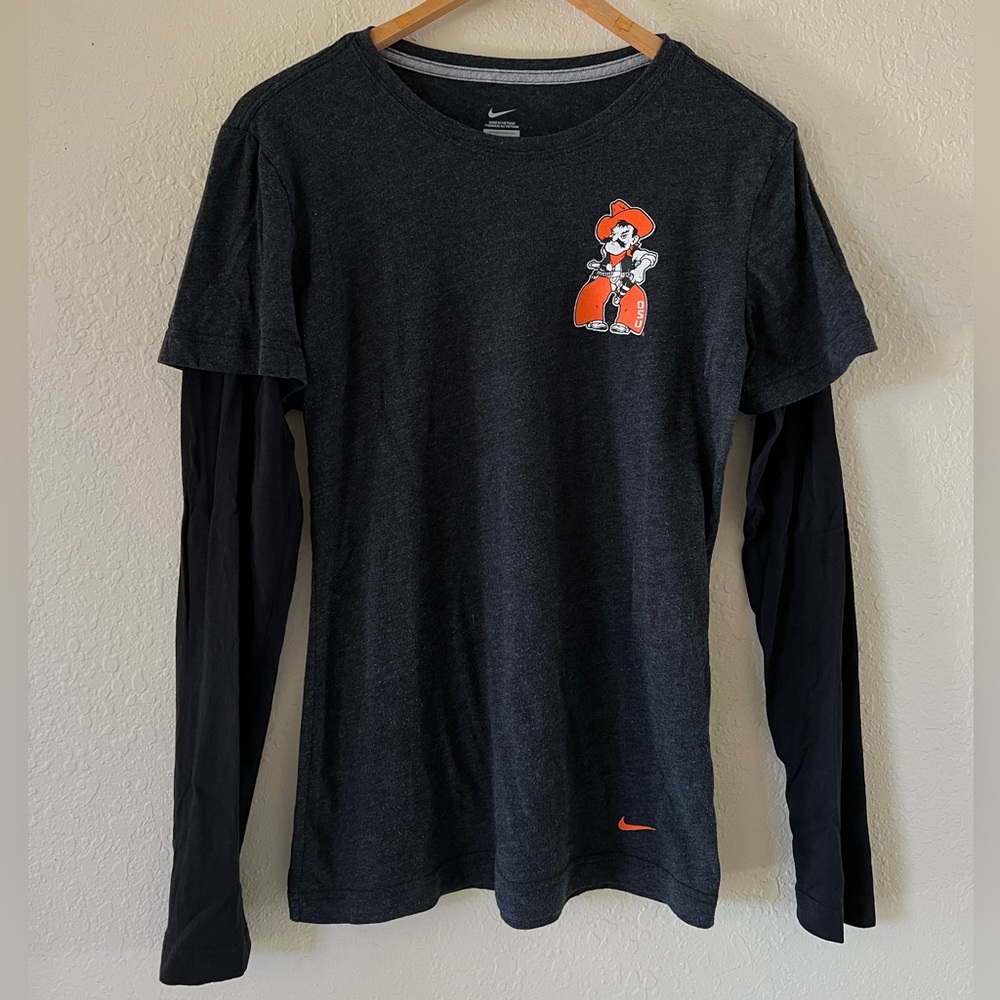 ❣️2/$25❣️ Oklahoma State University x NIKE women’s long sleeve T-shirt | M